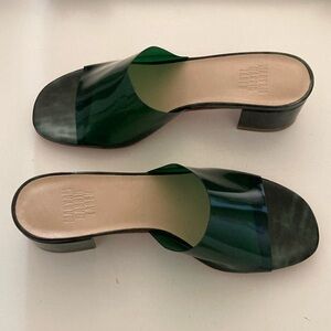 Maryam Nassir Zadeh Agatha Slide sz 6 / 36